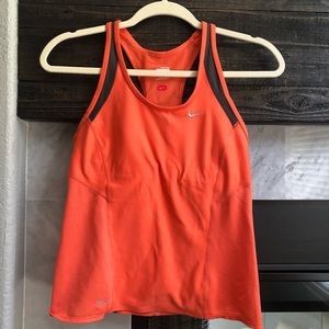 Woman’s Nike running top